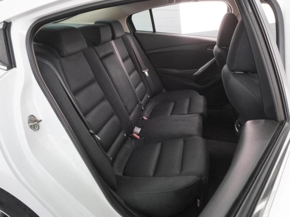 Mazda 6 III (GJ) Рестайлинг с пробегом 2015 года, цена 1 699 000 рублей, 182504 км, седан, Автокод Объявления