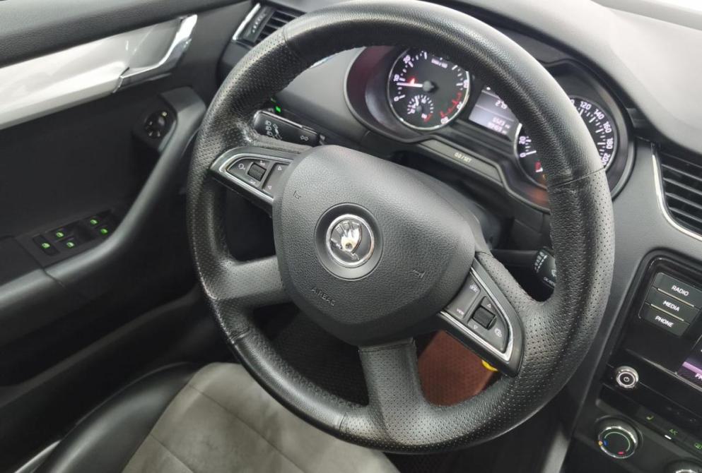 Skoda Octavia III (A7) Екатеринбург  - изображение 15