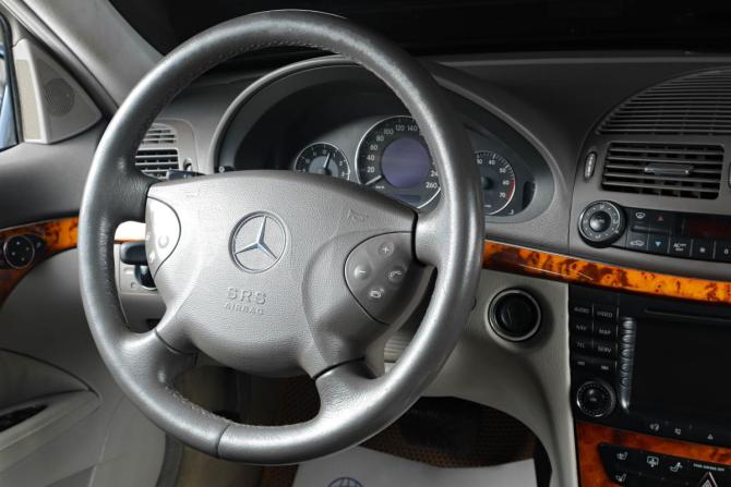 Mercedes-Benz E-Класс III (W211 S211) с пробегом 2004 года, цена 999 000 рублей, 290454 км, седан, Автокод Объявления