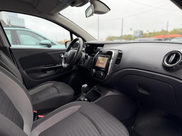 Renault Kaptur I с пробегом 2017 года, цена 1 322 000 рублей, 100148 км, внедорожник, Автокод Объявления