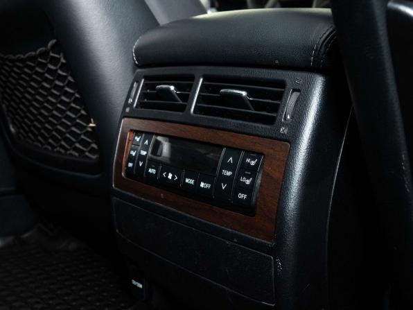 Toyota Land Cruiser 200 Series Рестайлинг 2 с пробегом 2017 года, цена 5 640 000 рублей, 125500 км, внедорожник, Автокод Объявления