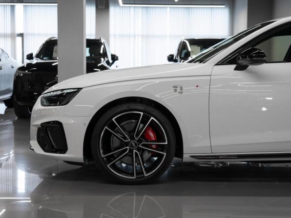 Audi A4 V (B9) Рестайлинг с пробегом 2025 года, цена 5 700 000 рублей, 50 км, седан, Автокод Объявления