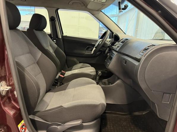 Skoda Fabia II с пробегом 2010 года, цена 610 000 рублей, 100483 км, хэтчбек, Автокод Объявления