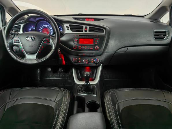 Kia Ceed II с пробегом 2014 года, цена 855 000 рублей, 198000 км, универсал, Автокод Объявления