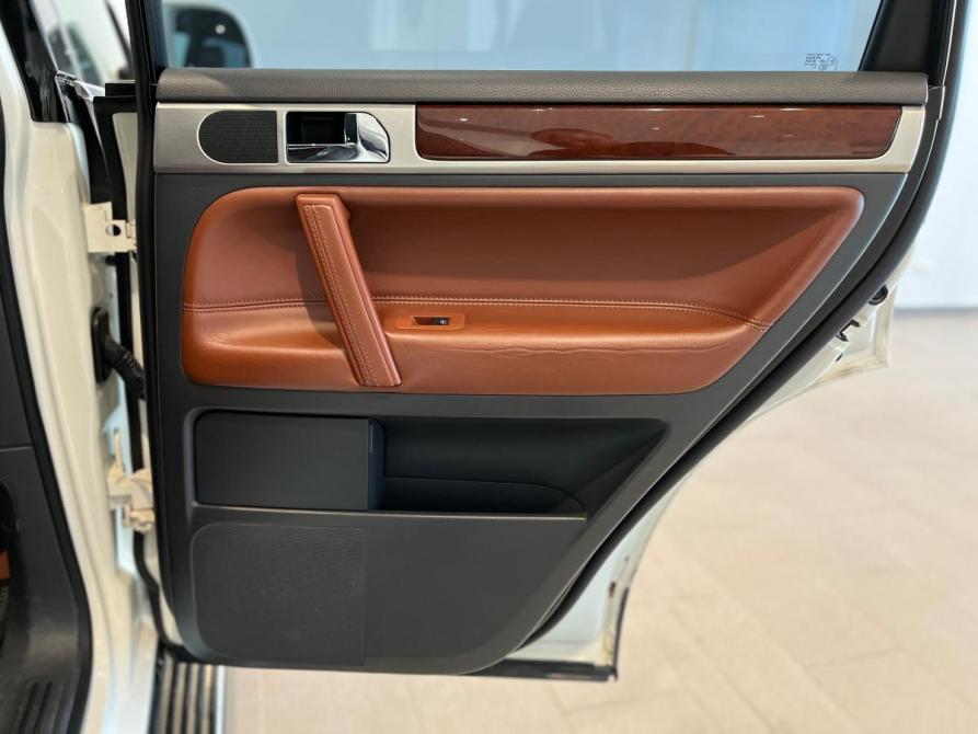Volkswagen Touareg I Рестайлинг Волгоград  - изображение 25