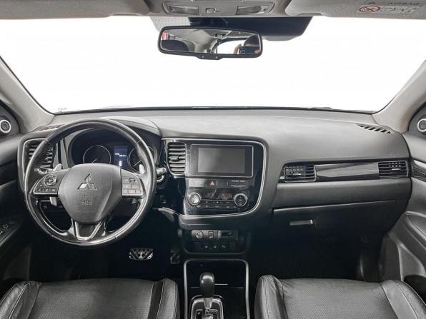 Mitsubishi Outlander III Рестайлинг 2 с пробегом 2018 года, цена 2 131 400 рублей, 233616 км, внедорожник, Автокод Объявления