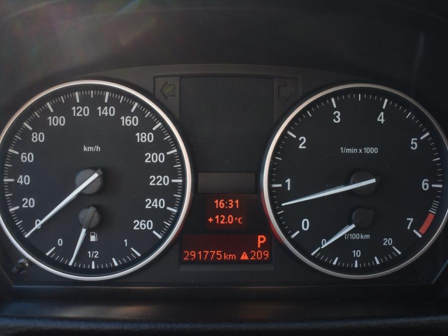 BMW X1 I (E84) Рестайлинг Архангельск  - изображение 13