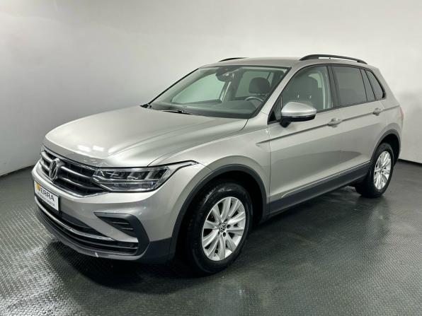 Volkswagen Tiguan II Рестайлинг с пробегом 2021 года, цена 2 890 000 рублей, 63504 км, внедорожник, Автокод Объявления