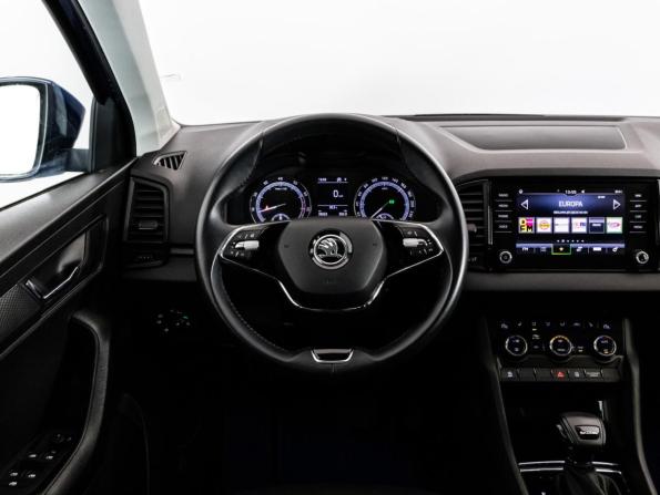 Skoda Karoq I с пробегом 2021 года, цена 2 399 000 рублей, 35521 км, внедорожник, Автокод Объявления