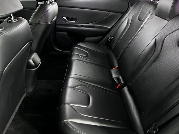 Hyundai Avante VII с пробегом 2021 года, цена 2 290 000 рублей, 71835 км, седан, Автокод Объявления