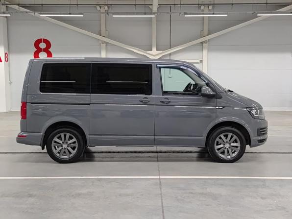 Volkswagen Caravelle T6 с пробегом 2016 года, цена 2 200 000 рублей, 330186 км, минивэн, Автокод Объявления