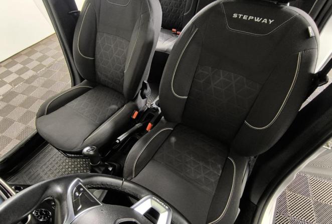 Renault Logan II Рестайлинг с пробегом 2020 года, цена 1 370 000 рублей, 62996 км, седан, Автокод Объявления
