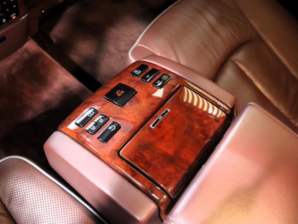 Maybach 57 I с пробегом 2004 года, цена 9 000 000 рублей, 114028 км, седан, Автокод Объявления