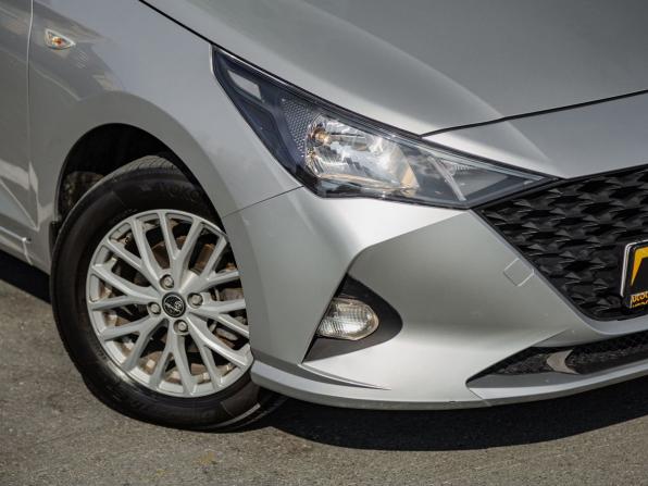 Hyundai Solaris II Рестайлинг с пробегом 2020 года, цена 1 605 000 рублей, 102000 км, седан, Автокод Объявления