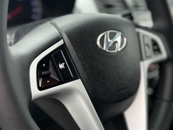 Hyundai Solaris I Рестайлинг с пробегом 2014 года, цена 999 000 рублей, 119700 км, седан, Автокод Объявления