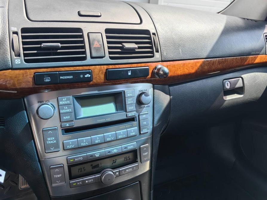 Toyota Avensis II Москва  - изображение 15