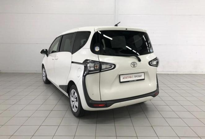 Toyota Sienta II Рестайлинг с пробегом 2019 года, цена 1 660 000 рублей, 68403 км, компактвэн, Автокод Объявления