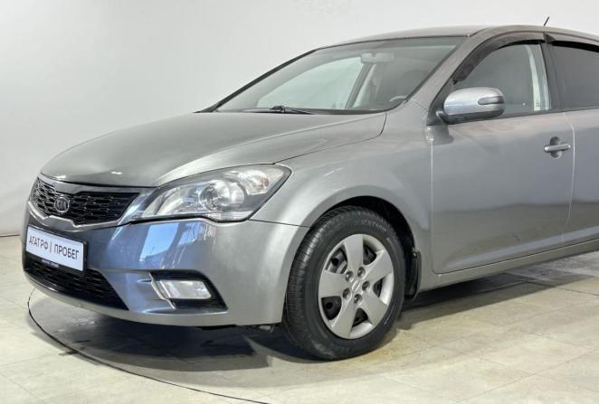 Kia Ceed I с пробегом 2010 года, цена 700 000 рублей, 175845 км, хэтчбек, Автокод Объявления