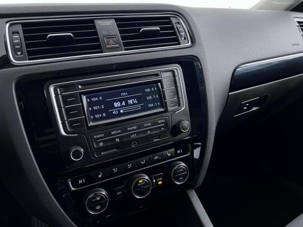 Volkswagen Jetta VI Рестайлинг с пробегом 2015 года, цена 1 230 000 рублей, 183258 км, седан, Автокод Объявления