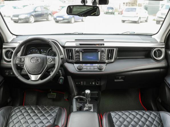 Toyota RAV4 IV (XA40) Рестайлинг с пробегом 2016 года, цена 2 399 000 рублей, 118900 км, внедорожник, Автокод Объявления