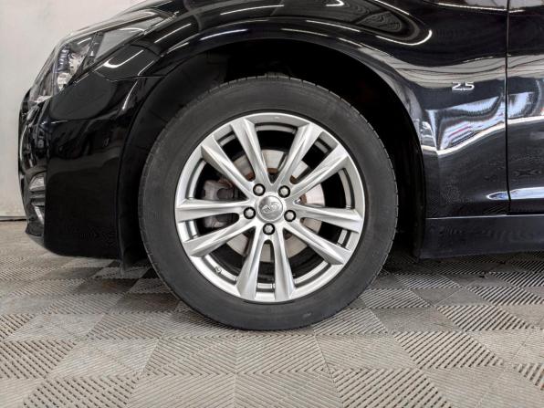 Infiniti Q70 I Рестайлинг с пробегом 2015 года, цена 2 425 000 рублей, 93317 км, седан, Автокод Объявления