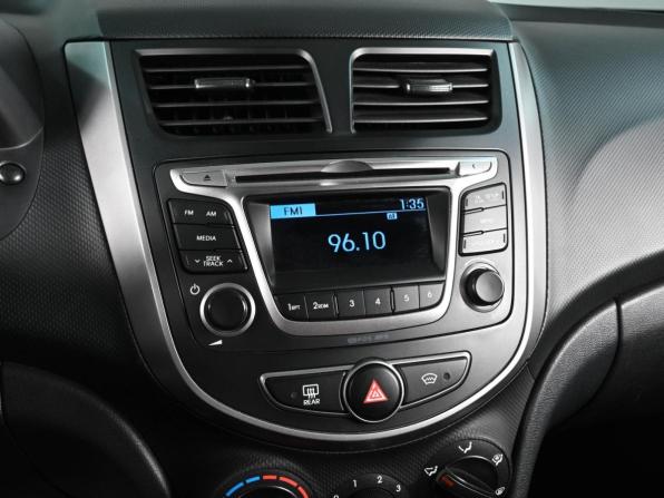 Hyundai Solaris I Рестайлинг с пробегом 2014 года, цена 1 039 000 рублей, 127963 км, седан, Автокод Объявления