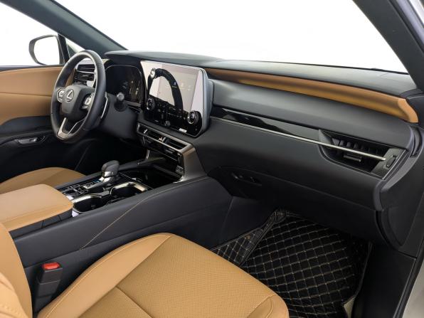 Lexus RX V с пробегом 2025 года, цена 7 510 000 рублей, 14995 км, внедорожник, Автокод Объявления