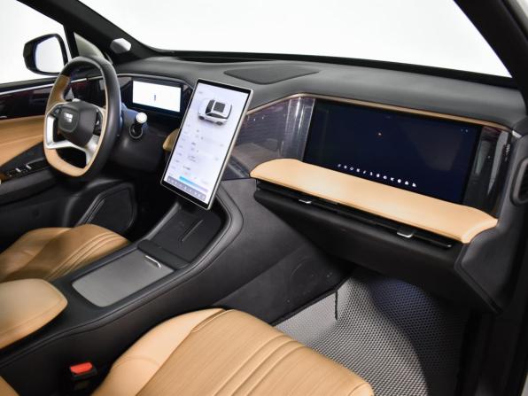 Geely Galaxy L7 с пробегом 2023 года, цена 2 646 270 рублей, 16140 км, внедорожник, Автокод Объявления