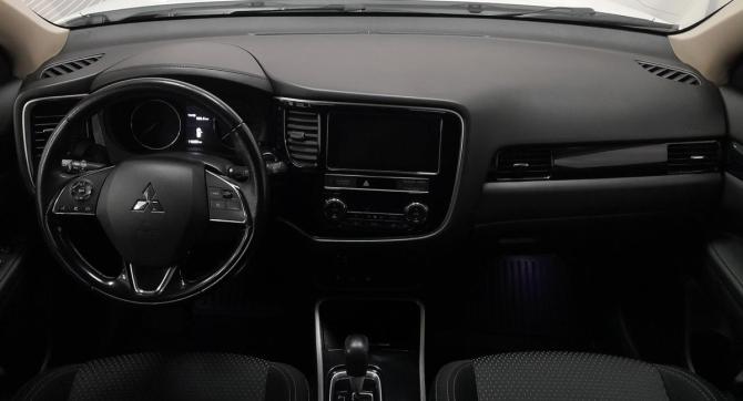 Mitsubishi Outlander III Рестайлинг 3 с пробегом 2019 года, цена 2 266 000 рублей, 109861 км, внедорожник, Автокод Объявления