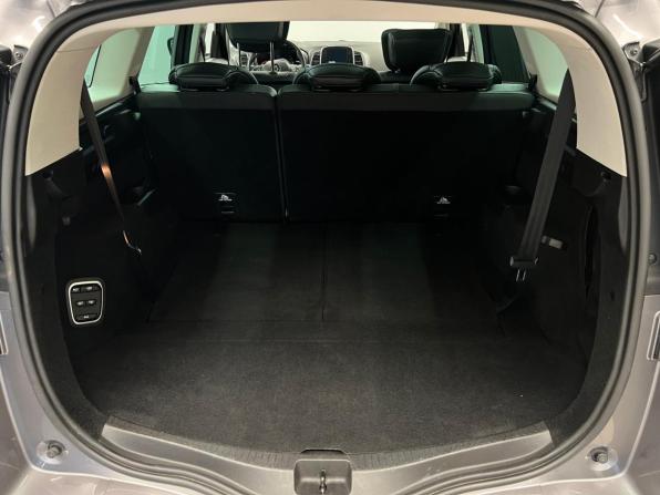 Renault Scenic IV с пробегом 2017 года, цена 1 497 000 рублей, 210920 км, минивэн, Автокод Объявления