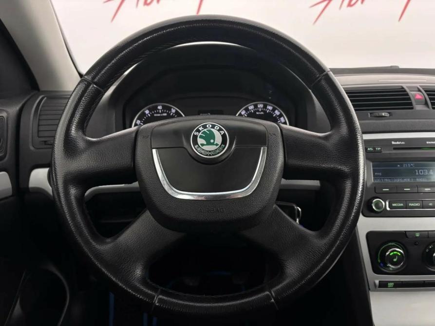 Skoda Octavia II (A5) Рестайлинг Псков  - изображение 11