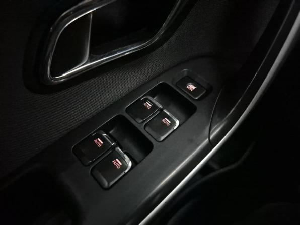 Kia Ceed II Рестайлинг с пробегом 2015 года, цена 945 000 рублей, 240460 км, хэтчбек, Автокод Объявления