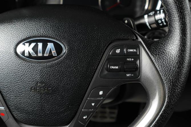 Kia Cerato III с пробегом 2014 года, цена 949 000 рублей, 221000 км, седан, Автокод Объявления