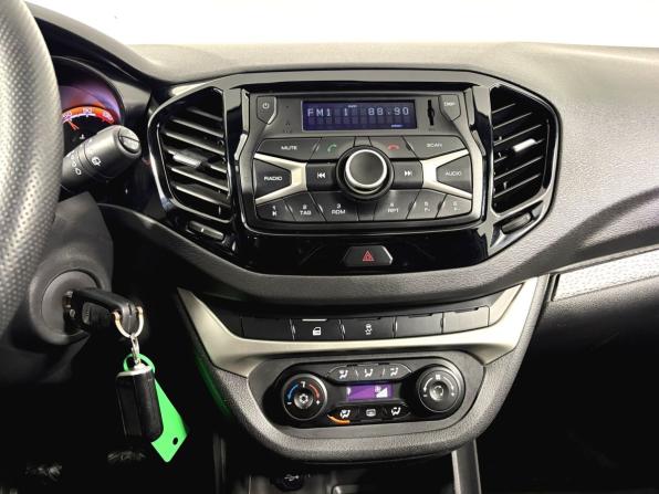 Lada (ВАЗ) Vesta I Рестайлинг (NG) с пробегом 2022 года, цена 1 300 000 рублей, 66400 км, седан, Автокод Объявления