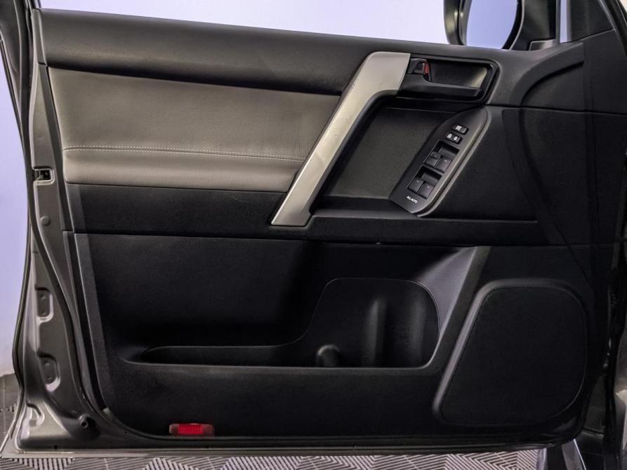 Toyota Land Cruiser Prado 150 Series Рестайлинг 2 Москва  - изображение 19