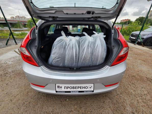 Hyundai Solaris I Рестайлинг с пробегом 2014 года, цена 869 000 рублей, 180000 км, хэтчбек, Автокод Объявления