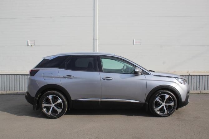 Peugeot 3008 II с пробегом 2017 года, цена 1 615 000 рублей, 140200 км, внедорожник, Автокод Объявления