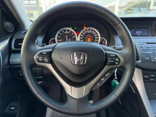 Honda Accord VIII с пробегом 2008 года, цена 890 000 рублей, 303676 км, седан, Автокод Объявления