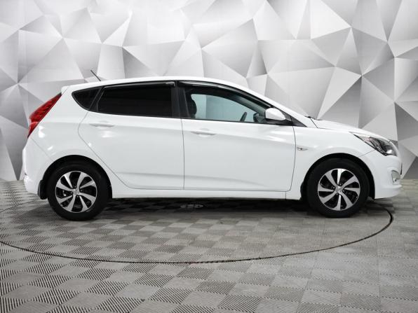 Hyundai Solaris I Рестайлинг с пробегом 2016 года, цена 696 000 рублей, 198898 км, седан, Автокод Объявления