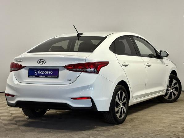 Hyundai Solaris II с пробегом 2019 года, цена 1 345 000 рублей, 115161 км, седан, Автокод Объявления