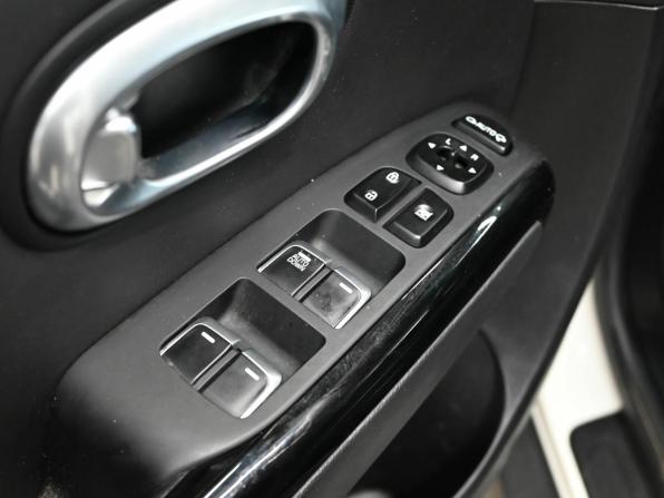 Kia Soul II Рестайлинг с пробегом 2017 года, цена 1 640 000 рублей, 115800 км, хэтчбек, Автокод Объявления
