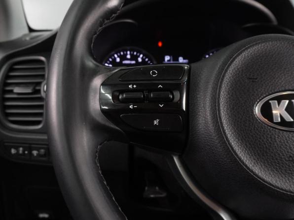 Kia Rio IV с пробегом 2018 года, цена 1 699 000 рублей, 85124 км, седан, Автокод Объявления