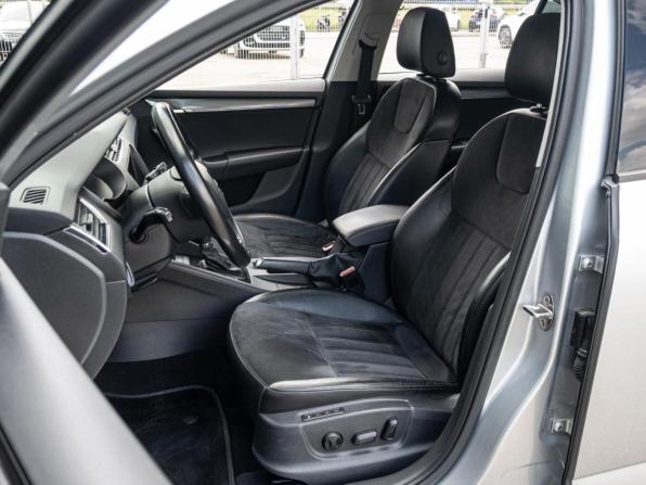 Skoda Octavia III (A7) Рестайлинг с пробегом 2017 года, цена 1 765 000 рублей, 227543 км, лифтбек, Автокод Объявления