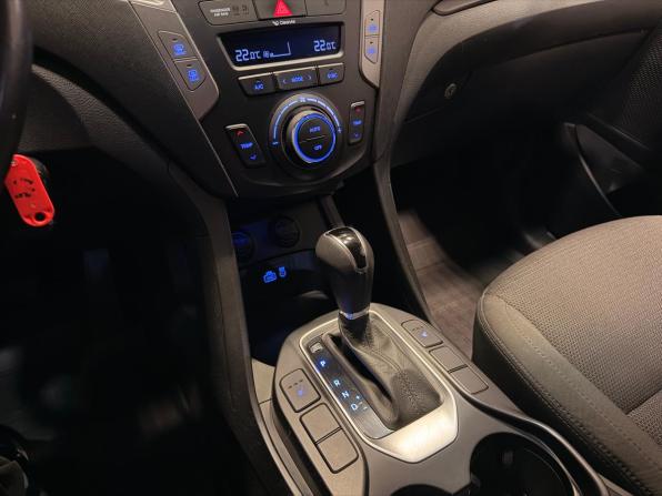 Hyundai Santa Fe III Рестайлинг с пробегом 2016 года, цена 1 849 000 рублей, 111000 км, внедорожник, Автокод Объявления