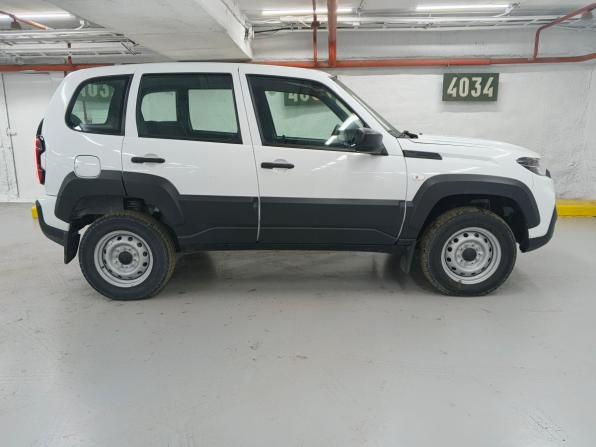Lada (ВАЗ) Niva Travel I с пробегом 2023 года, цена 989 000 рублей, 11208 км, внедорожник, Автокод Объявления