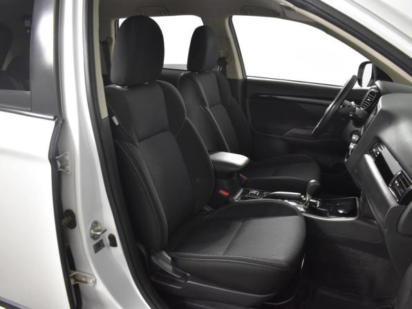 Mitsubishi Outlander III Рестайлинг 3 с пробегом 2021 года, цена 2 250 000 рублей, 77808 км, внедорожник, Автокод Объявления