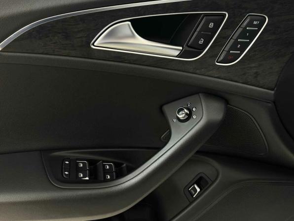 Audi A6 IV (C7) Рестайлинг с пробегом 2018 года, цена 2 100 000 рублей, 161628 км, седан, Автокод Объявления