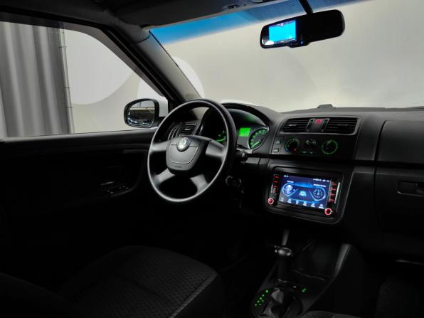 Skoda Fabia II Рестайлинг с пробегом 2011 года, цена 710 000 рублей, 144712 км, хэтчбек, Автокод Объявления