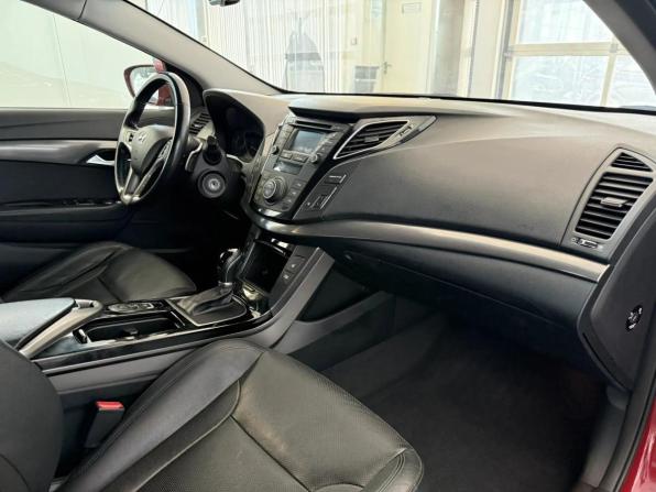 Hyundai i40 I Рестайлинг с пробегом 2016 года, цена 1 220 000 рублей, 223383 км, седан, Автокод Объявления