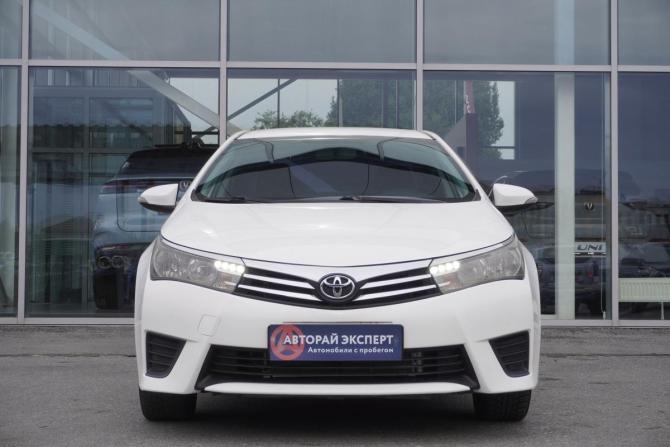 Toyota Corolla XI (E160 E170 E180) с пробегом 2014 года, цена 995 000 рублей, 103681 км, седан, Автокод Объявления